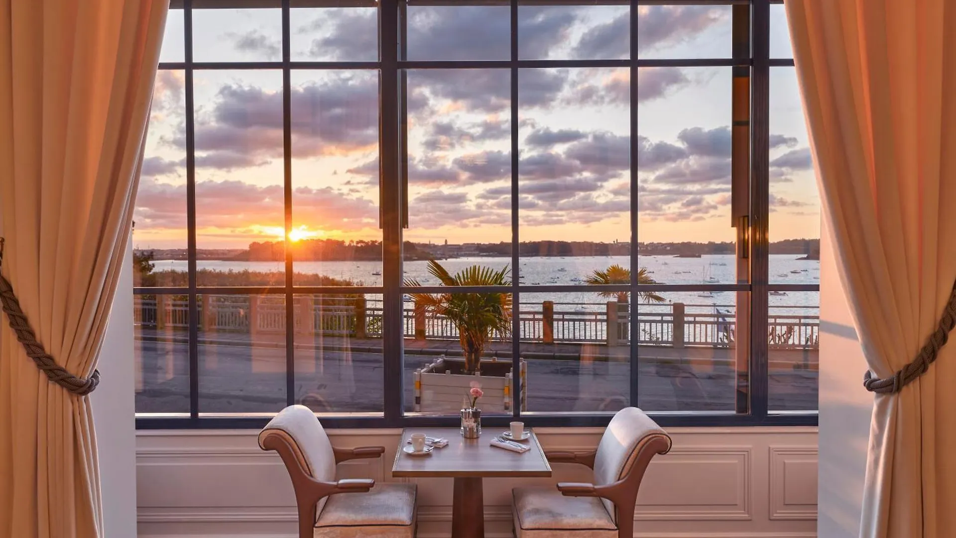 Hôtel Barrière Le Grand Hôtel Dinard 5*,  Frankreich