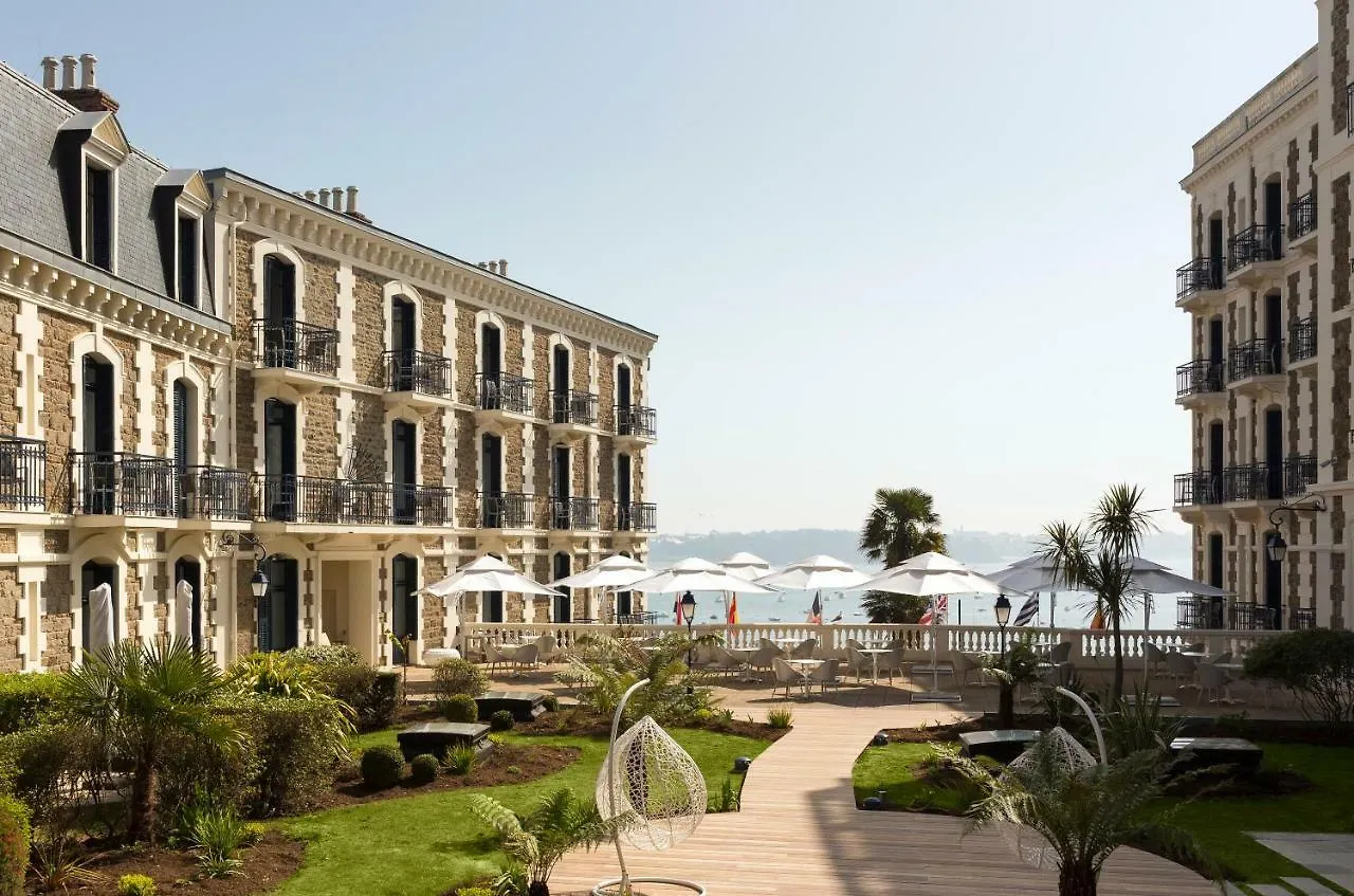 Hotel Barriere Le Grand Hotel Dinard 5*,